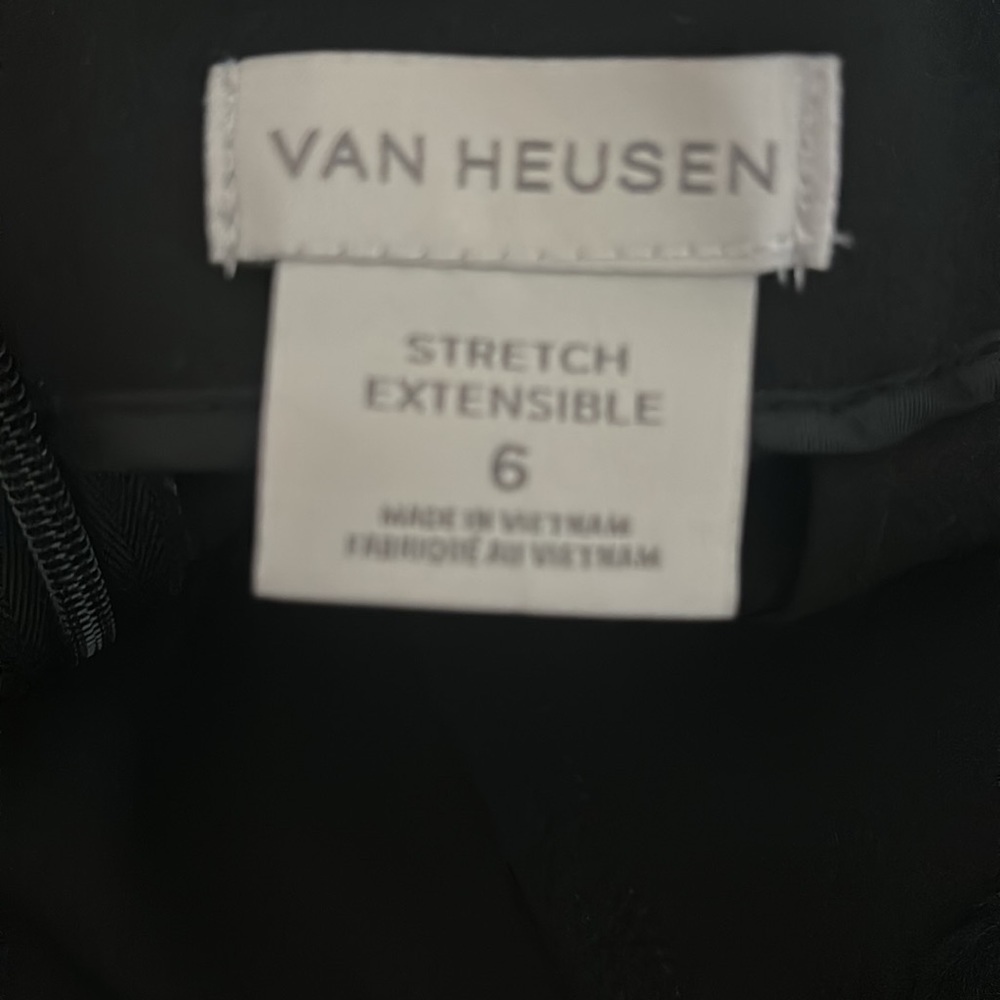 Van Heusen black pencil skirt image 3